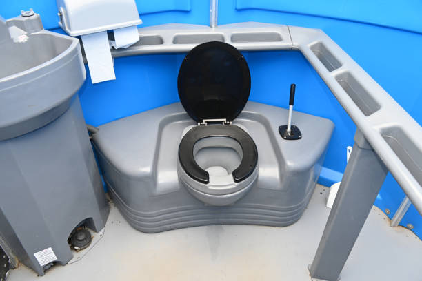 Best Affordable portable toilet rental  in Lyndhurst, OH
